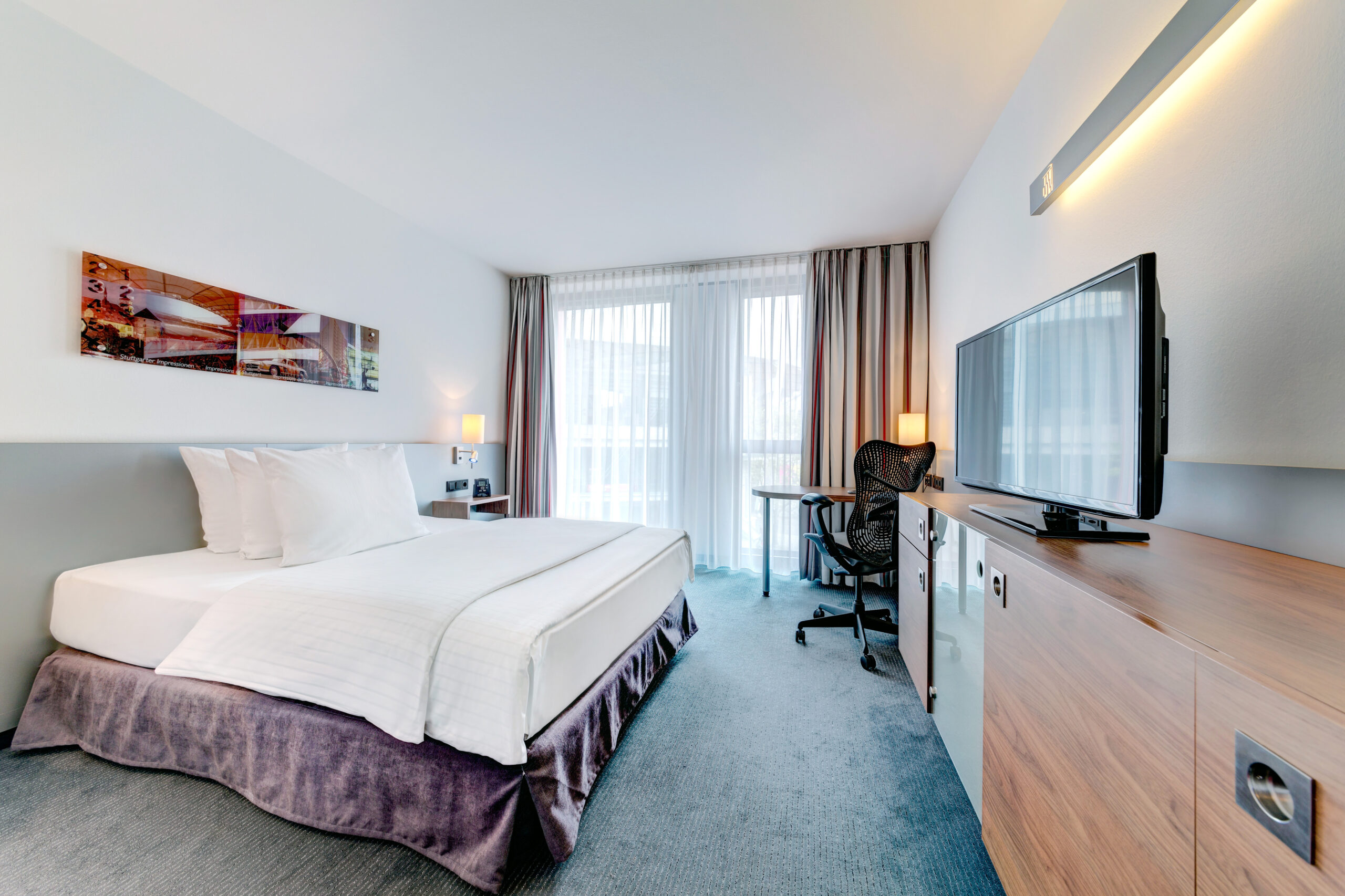 DEU, Deutschland, Stuttgart, 09.05.2016 - Hilton Garden Inn Stuttgart NeckarPark. Ein Hotel unter Management der Success Hotel Group.