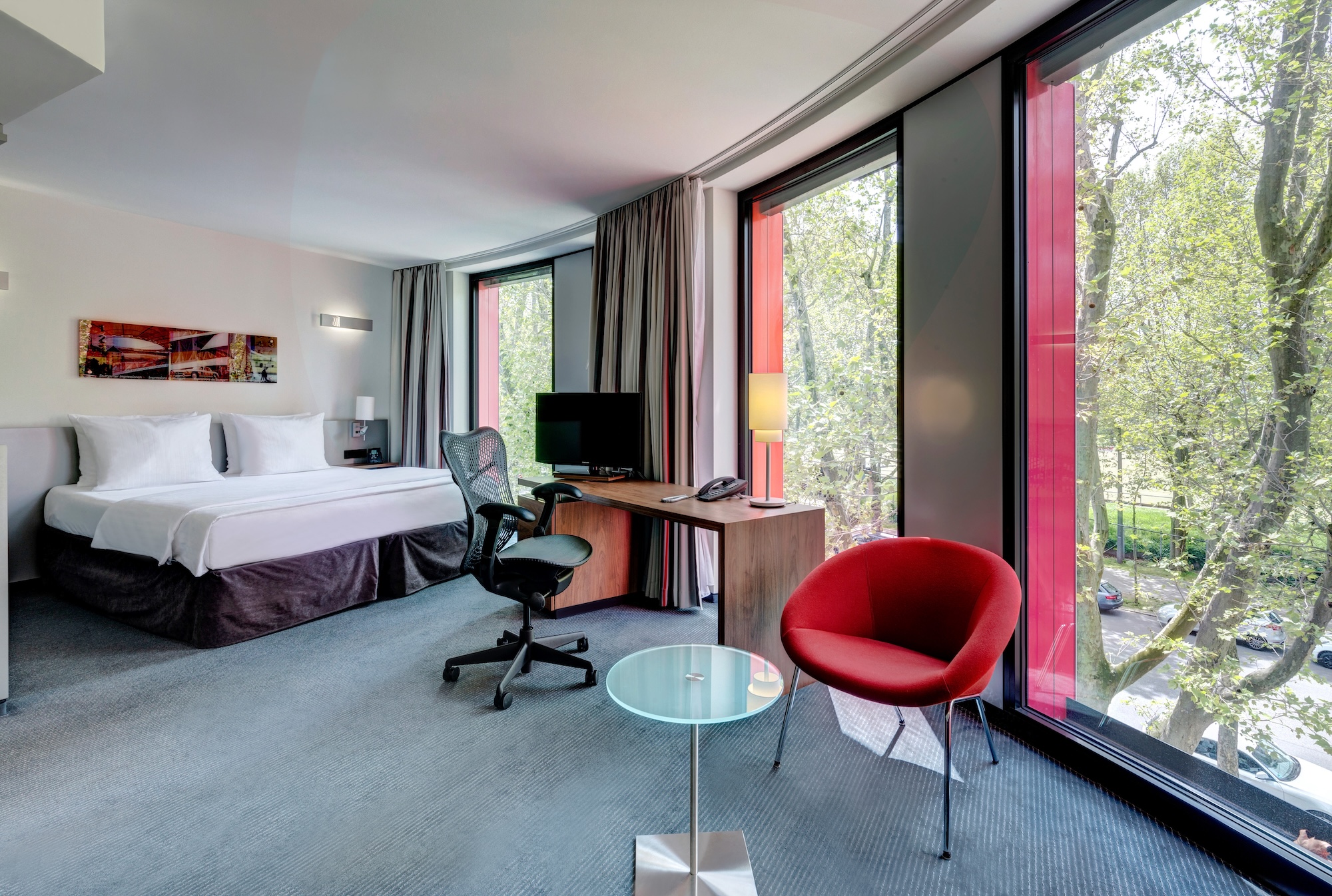 DEU, Deutschland, Stuttgart, 09.05.2016 - Hilton Garden Inn Stuttgart NeckarPark. Ein Hotel unter Management der Success Hotel Group.