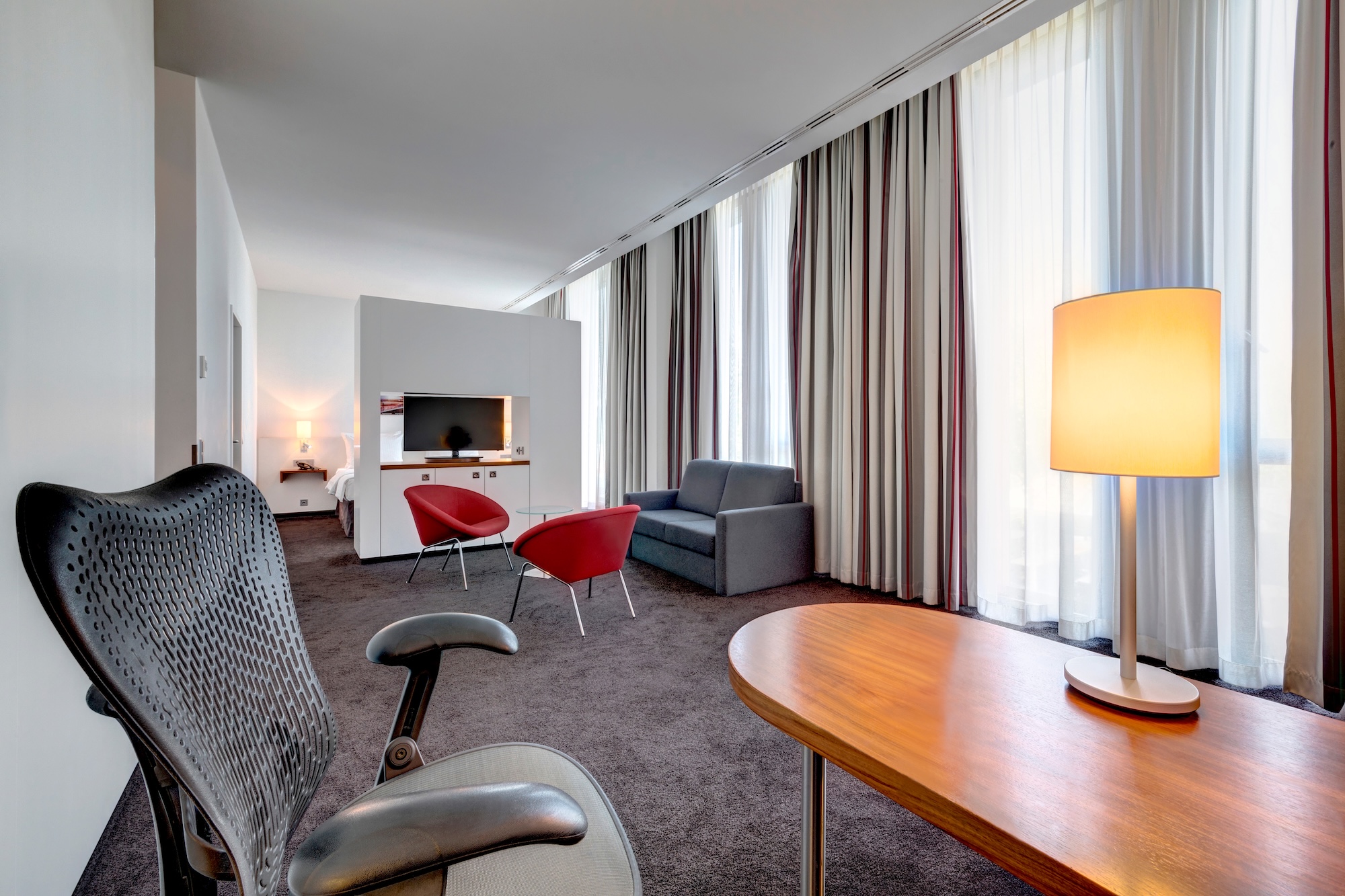 DEU, Deutschland, Stuttgart, 09.05.2016 - Hilton Garden Inn Stuttgart NeckarPark. Ein Hotel unter Management der Success Hotel Group.