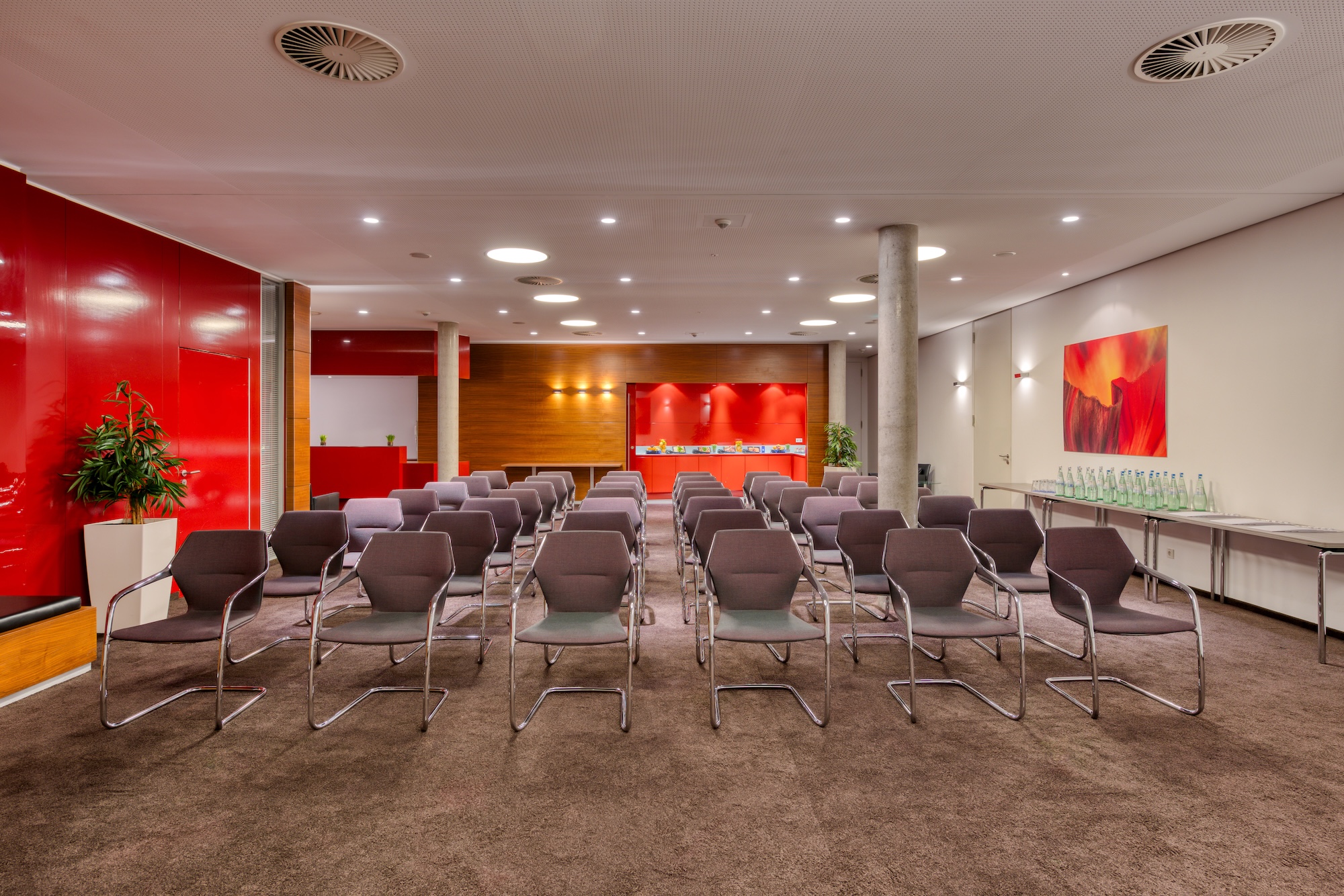 S-Lounge